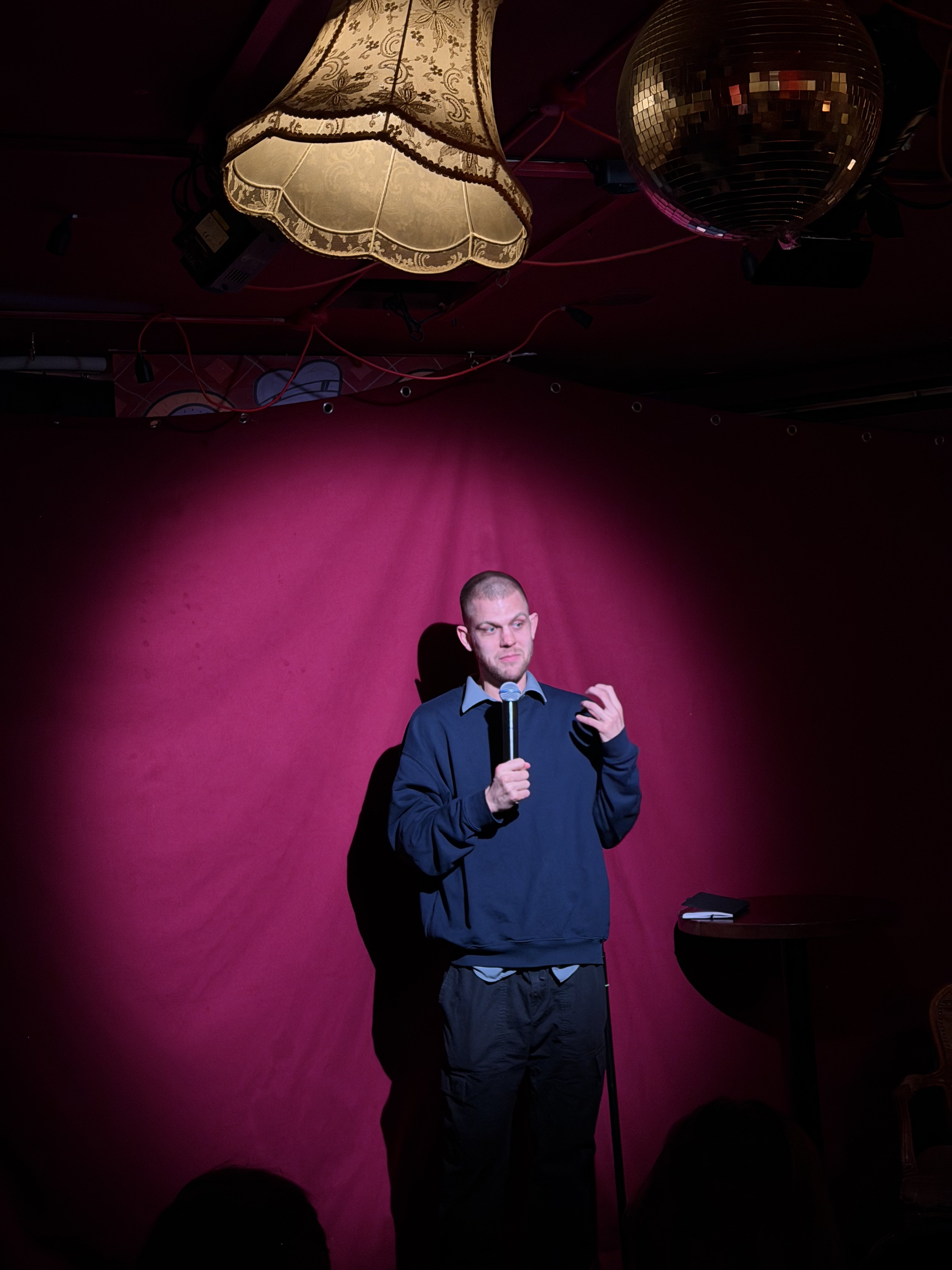 Comedian under spotlight at No Stress